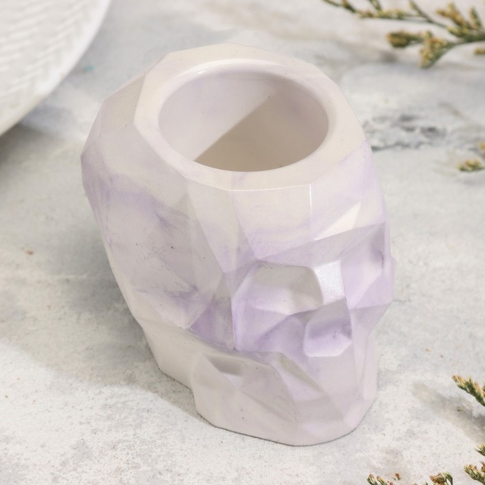 Подсвечник "Череп" из гипса с гранями, 6х9х6,5см,мрамор с фиолетовыми полосками