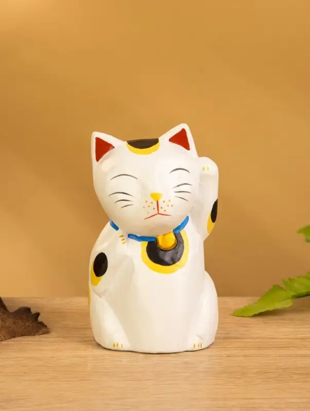 Сувенир &laquo;Кошка Неко&raquo;, 6&times;6&times;11 см, дерево, белый