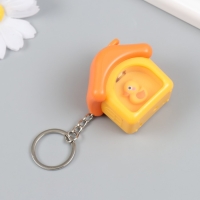 Фонарик свет на кольце "Уточка в домике" 3,5х4,3х4,2 см