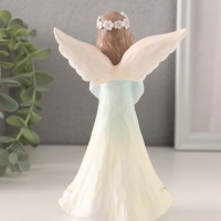 Сувенир полистоун "Девушка-ангел в нежно-голубом платье, руки-сердце" 9,5х6,5х16 см