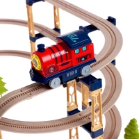 Железная дорога &laquo;Город&raquo;, работает от батареек