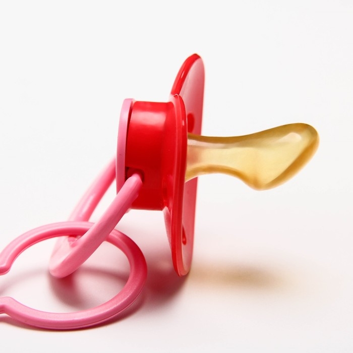 Соска - пустышка латексная ортодонтическая &laquo;Мур-мур&raquo;, от 0 мес., с держателем, цвет розовый