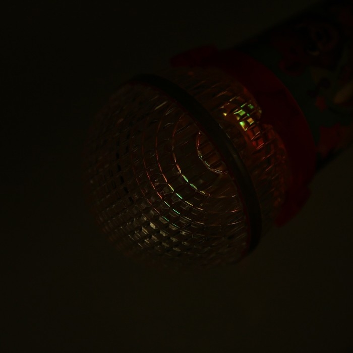 Микрофон, звук, свет, цвет жёлтый