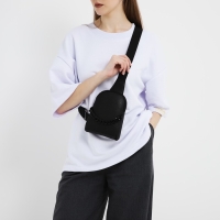 Сумка через плечо с цепочкой NAZAMOK "Классика", 18х14х3  см