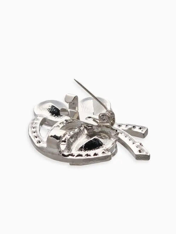 Зажим для кардигана "Ажур", капельки, цвет белый в серебре