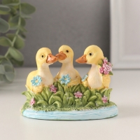 Сувенир полистоун "Утята в пруду с цветами" 9х5,5х6,5 см