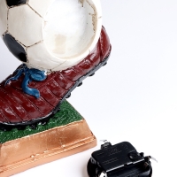 Часы настольные интерьерные, &laquo;Футбол&raquo;, на батарейках, 14.3&times;11.3&times;21.2 см, d-8 см