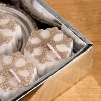 Набор свечей "Снежинки и подсвечник" 3 шт 12х10х4 см