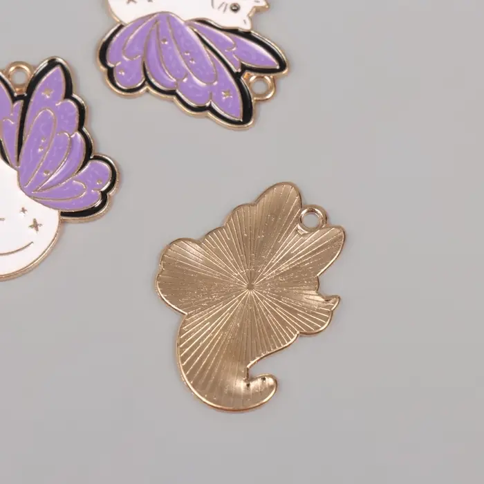 Декор для творчества металл, эмаль "Котик с крыльями бабочки" бело-фиолетовый 2,8х2,4 см