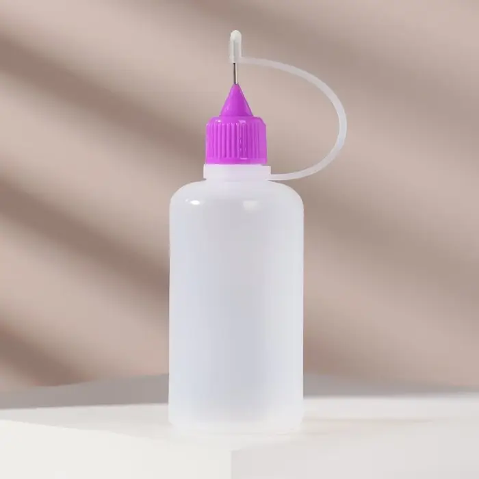 Бутылочка для хранения, с иглой, 50 мл, цвет фиолетовый/прозрачный