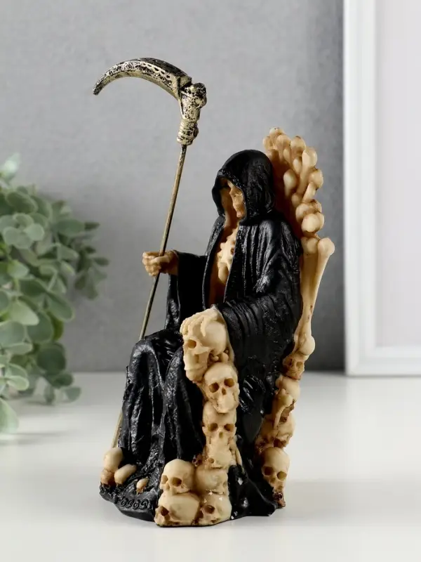 Сувенир полистоун "Скелет на троне с косой" 9х9х16,7 см