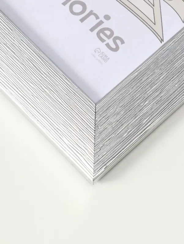 Фоторамка для фото 21х30 см (с ножкой) "Luxe Elegance" пластик, серебро, (пластик экран)