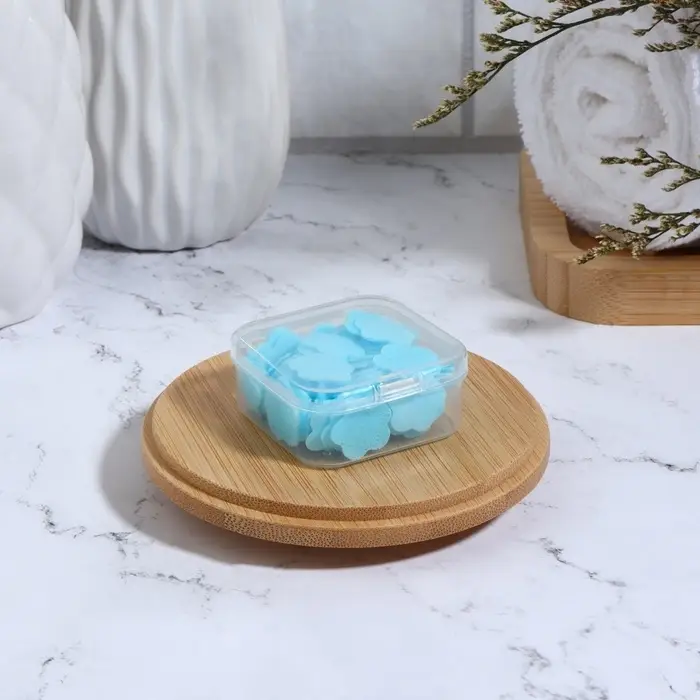 Мыло листовое, в пластинах, 72 (&plusmn; 2) шт., в футляре, синее