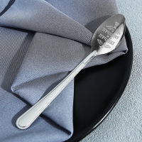 Ложка чайная с гравировкой &laquo;Настоящему герою&raquo;, на подарочной открытке, 3 х 14 см.