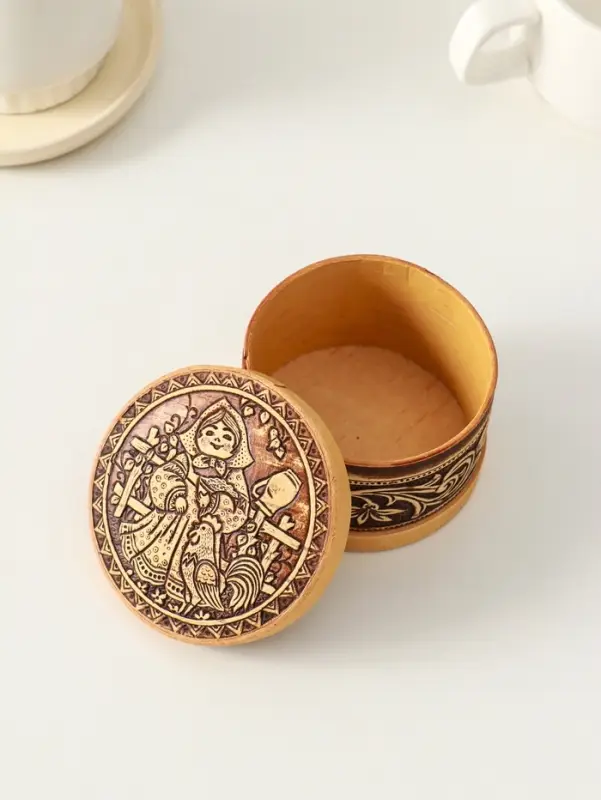 Шкатулка круглая "Машенька", 8,5х5см, береста