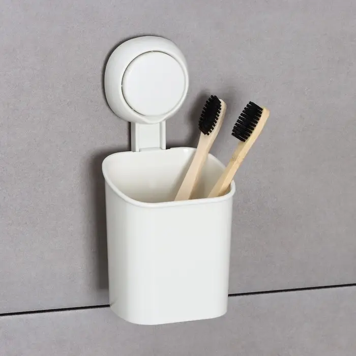 Стакан для зубных щёток на вакуумной присоске, пластик, 9&times;7,7&times;19 см, белый