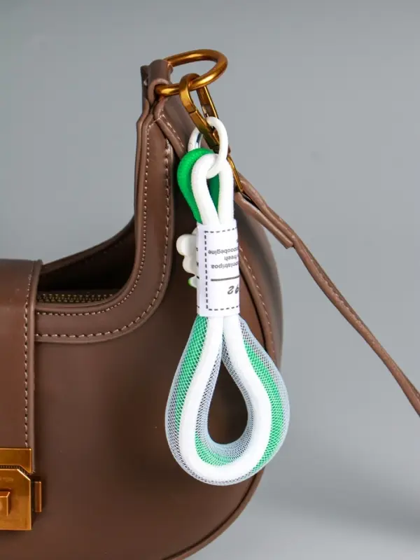 Брелок на карабине "Цветок. Шнур-сетка" двойной шнур 0,7 см бело-зелёный 14,5х2х1,7 см