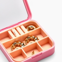 Органайзер для хранения украшений с зеркалом &laquo;Шкатулка портативная&raquo;, 9*9*2,5см, цвет розовый