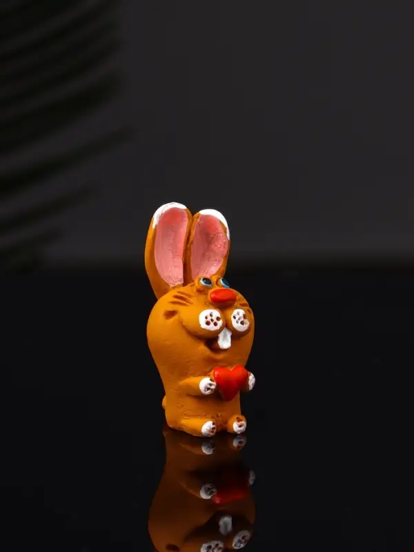 Фигура "Зайчик с сердцем" 3.5х1.8х1.7 см