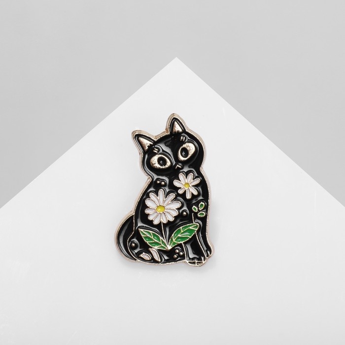 Значок &laquo;Кошка&raquo; с ромашками, цвет чёрный в золоте