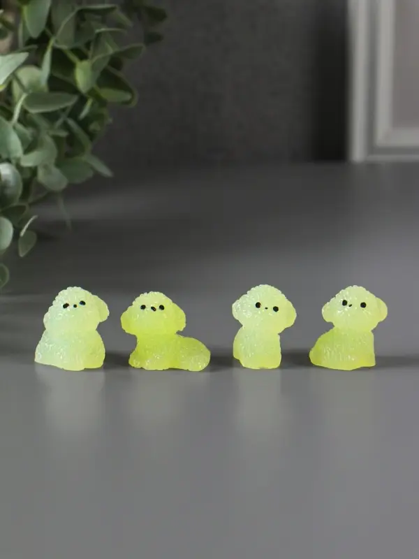 Сувенир полистоун флюоресцентный "Терьерчики" набор 4 шт 2х2,7х3 см