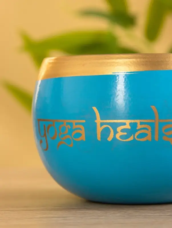 Свеча в чаше Yoga heal the soul голубая, соевый воск 200 гр 8,5х7 см