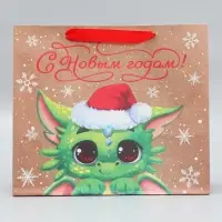 Пакет подарочный новогодний крафтовый &laquo;Милый дракон&raquo;, M 30 х 26 х 9 см