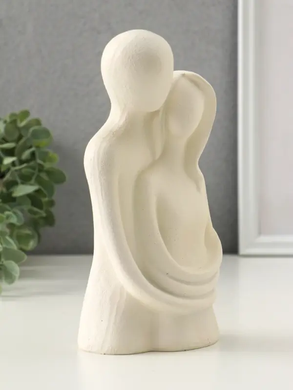 Бюст полистоун "Влюблённые - объятия" песочный 9х7,5х19,5 см