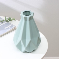 Ваза для цветов, 14&times;20,5 см, 1,4 л, цвет МИКС