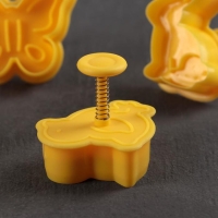 Набор плунжеров кондитерских Доляна &laquo;Пасха&raquo;, 4 шт, 5&times;5 см, цвет жёлтый