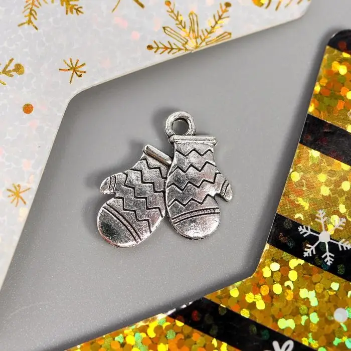 Декор для творчества металл "Варежки" серебро 1,7х1,6 см