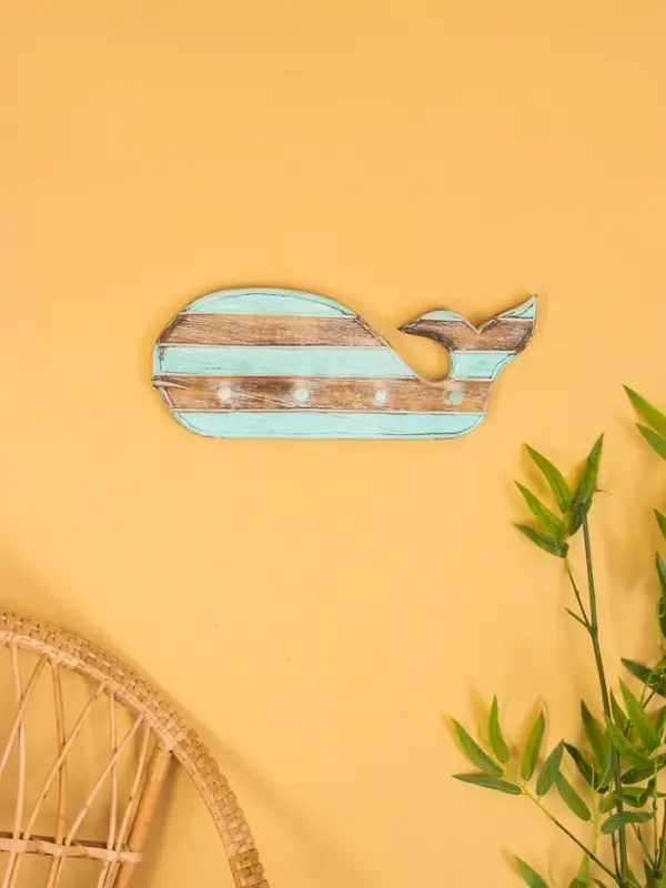 Вешалка &laquo;Кит&raquo;, с 3 крючками, 44&times;6&times;18 см, дерево, бирюзовая