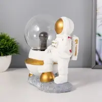 Плазменный шар "Космонавт" белый 14х10х19 см RISALUX