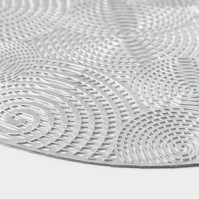 Салфетка сервировочная на стол &laquo;Гипноз&raquo;, d=38 см, цвет серебро