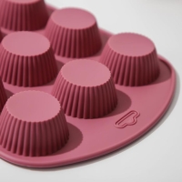 Форма для выпечки Доляна &laquo;Сладости. Круг реб&raquo;, силикон, 27&times;22&times;3 см, 9 ячеек (6&times;6&times;3 см), цвет МИКС