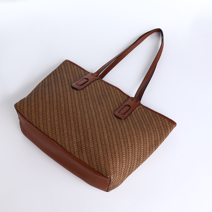 Сумка женская на молнии, средний размер, цвет коричневый