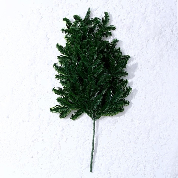 Декор &laquo;Ветвь пышной ели&raquo;