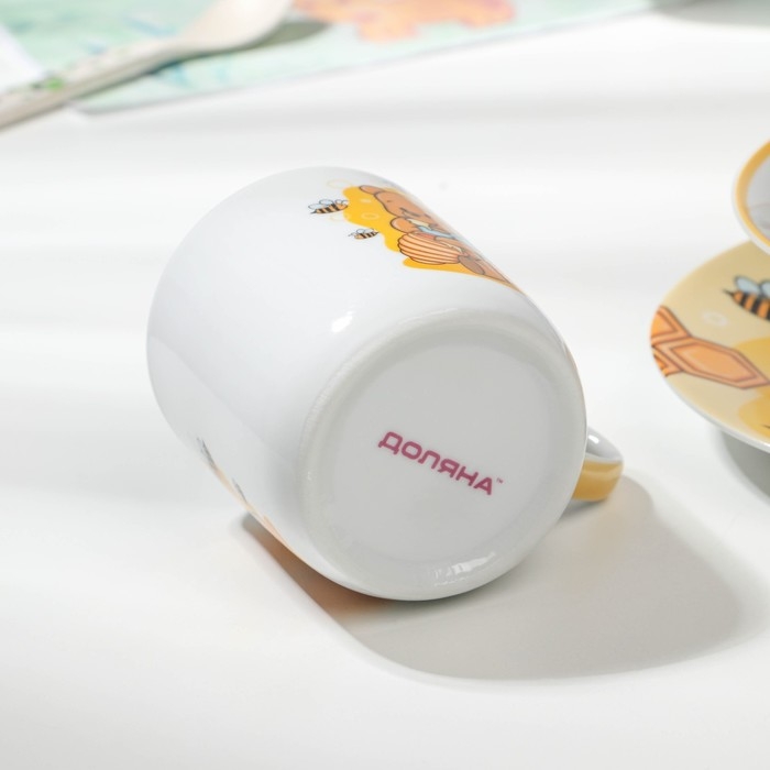 Набор детской посуды из керамики Доляна &laquo;Медвежонок и мёд&raquo;, 3 предмета: кружка 230 мл, миска 400 мл, тарелка d=18 см, цвет белый