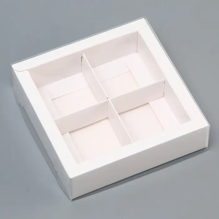 Коробка для 4 конфет, 12.5&times;12.5&times;3.5 см