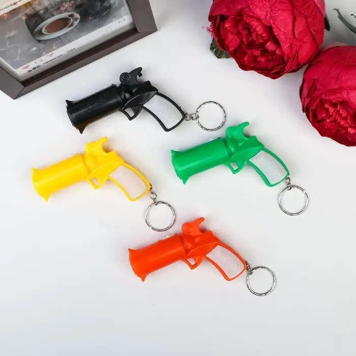 Фонарик брелок для ключей на кольце &laquo;Пистолет M-56&raquo;, светит, 5.5&times;7.5&times;2 см, МИКС