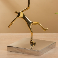 Блюдо сервировочное на подставке "Человек" d 13 см нержавеющая сталь. латунь