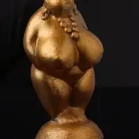 Фигура "Богиня плодородия" 13х6х6 см, бронза
