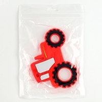 Прорезыватель силиконовый для зубов &laquo;Трактор&raquo;, цвет красный