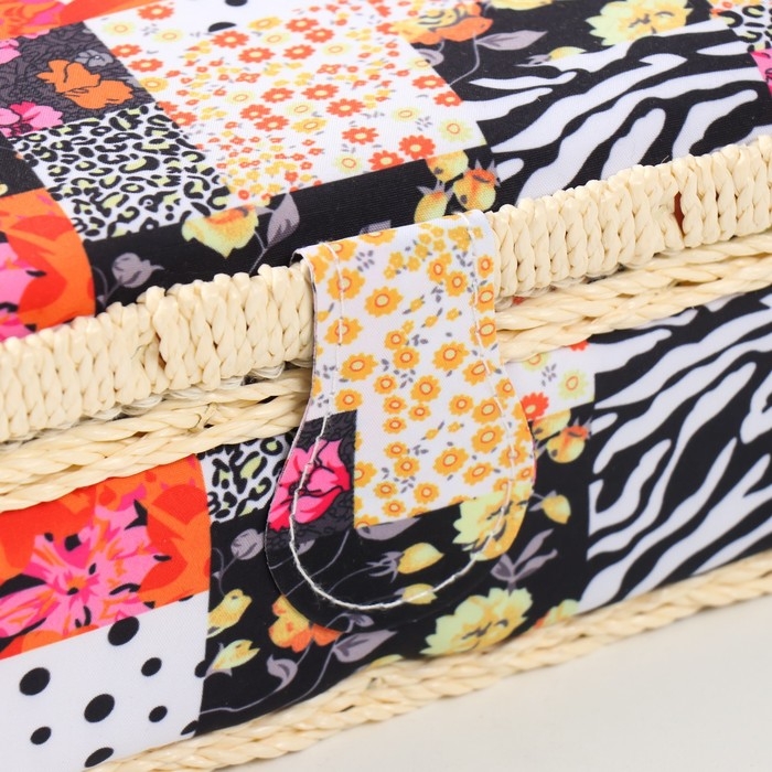 Шкатулка для рукоделия "Пэчворк. Цветы, горох и зебра" 18х12х9,5 см
