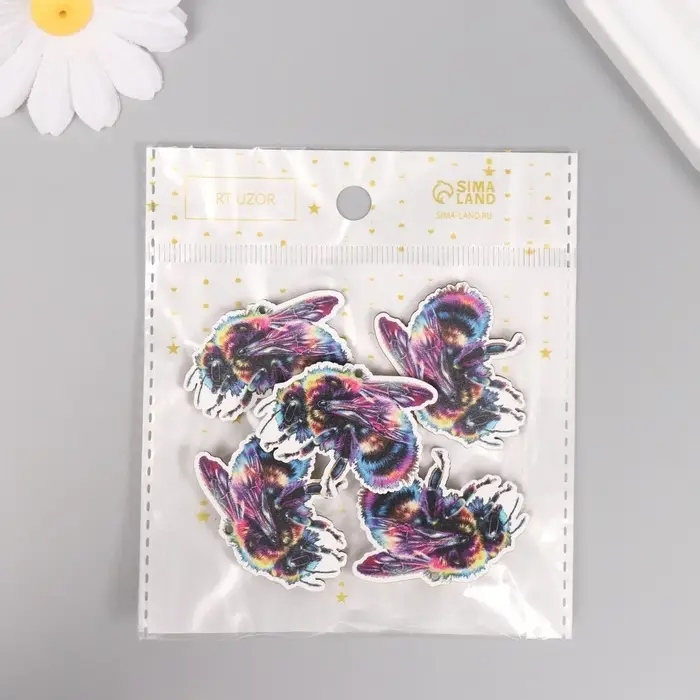 Декор для творчества дерево "Цветная пчела" 3,3х3,9х0,3 см