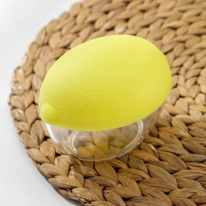 Контейнер для хранения лимона, 12&times;8,5&times;8,5 см, пластик, крышка жёлтая