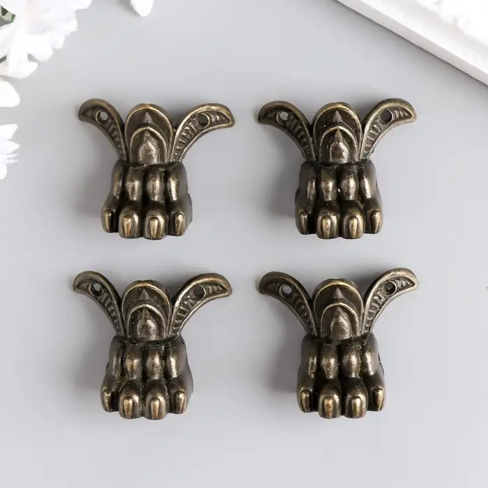 Уголок (ножка) для шкатулки "Лапа"  набор 4 шт 4,3х3,4 см