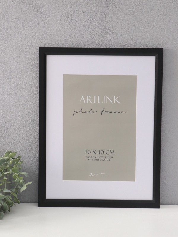 Фоторамка МДФ "Anna" 30х40 см, с паспарту (21х30 см), чёрный (пластиковый экран)
