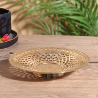 Блюдо сервировочное &laquo;Ажурное&raquo;, латунь, 17&times;17&times;3 см