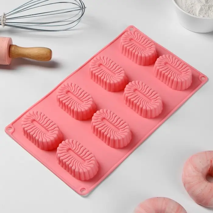 Форма для выпечки Доляна &laquo;Адель&raquo;, силикон, 28&times;16&times;2 см, 8 ячеек, красная